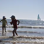 3 Etoiles A Jean De Monts, 5 Pers, Parking, Face - Fr-1-323-413 *