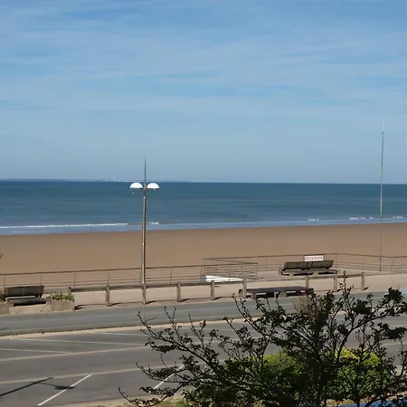 3 Etoiles A Jean De Monts, 5 Pers, Parking, Face - Fr-1-323-413 Lejlighed