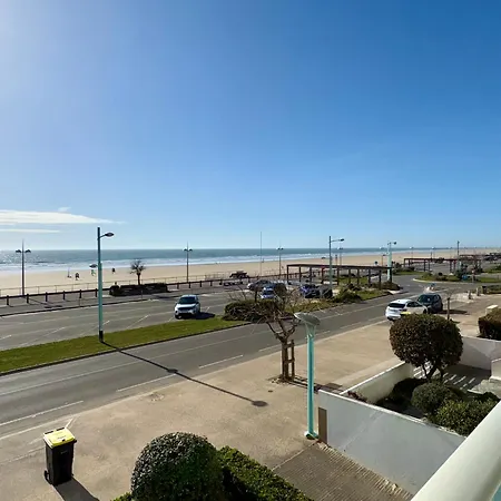 3 Etoiles A Jean De Monts, 5 Pers, Parking, Face - Fr-1-323-413 Lejlighed