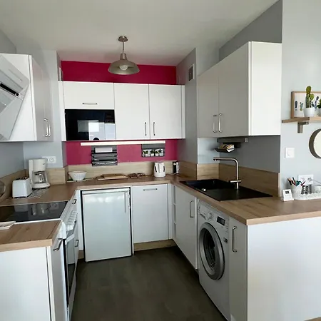 3 Etoiles A Jean De Monts, 5 Pers, Parking, Face - Fr-1-323-413 * Saint-Jean-de-Monts