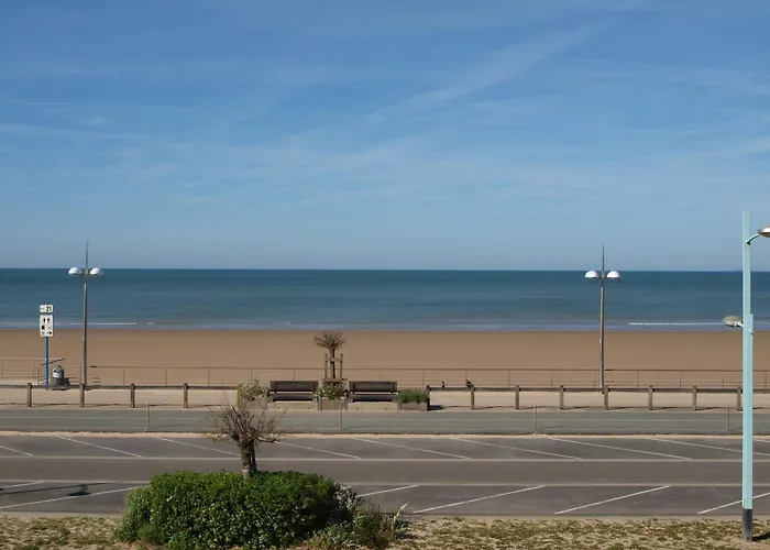 아파트 3 Etoiles A Jean De Monts, 5 Pers, Parking, Face - Fr-1-323-413 생장드몽