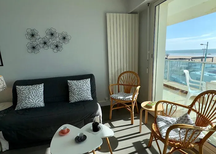 아파트 3 Etoiles A Jean De Monts, 5 Pers, Parking, Face - Fr-1-323-413 *