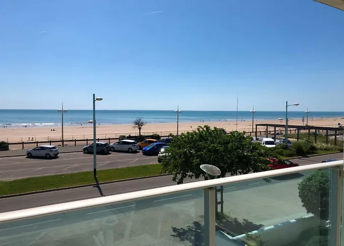 3 Etoiles A Jean De Monts, 5 Pers, Parking, Face - Fr-1-323-413 아파트